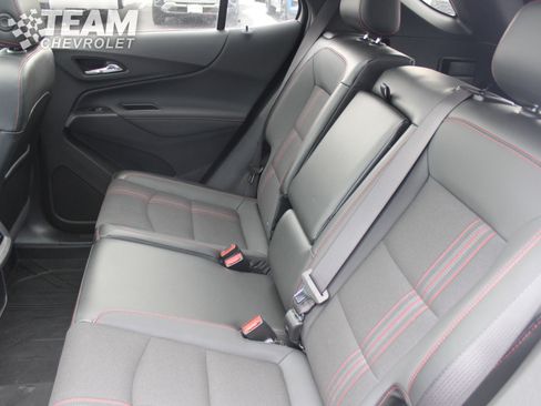 Certified 2022 Chevrolet Equinox RS w/ LPO, Floor Liner Package image 23