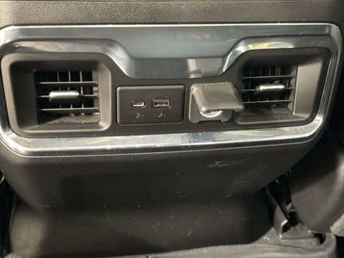 Certified 2022 GMC Sierra 3500 SLT w/ SLT Premium Package image 21