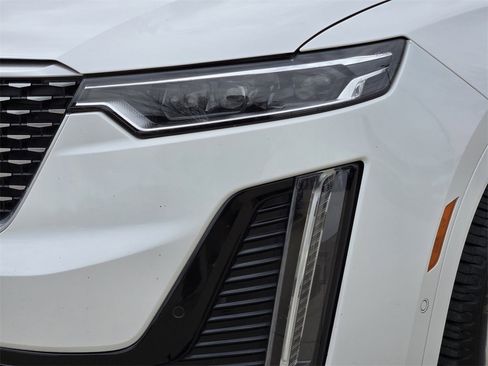 Used 2020 Cadillac XT6 Premium Luxury w/ Platinum Package image 15