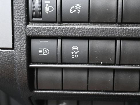 Certified 2024 Toyota Tacoma TRD Sport AWD/4WD image 15