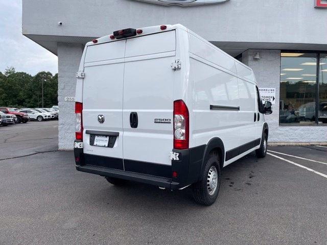 Used 2025 RAM ProMaster 2500 w/ Convenience Group FWD image 5