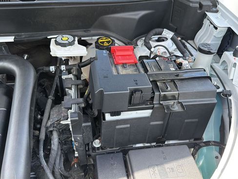 Certified 2025 Chevrolet Equinox LT w/ Convenience Package II FWD image 36