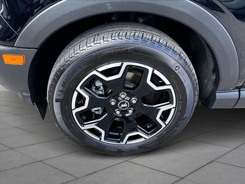Used 2025 Ford Bronco Sport Outer Banks w/ Outer Banks Tech Package+ AWD/4WD image 11
