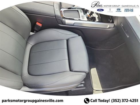 Used 2024 Mercedes-Benz EQB 250+ image 10