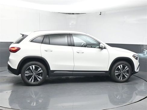New 2025 Mercedes-Benz GLA 250 image 8
