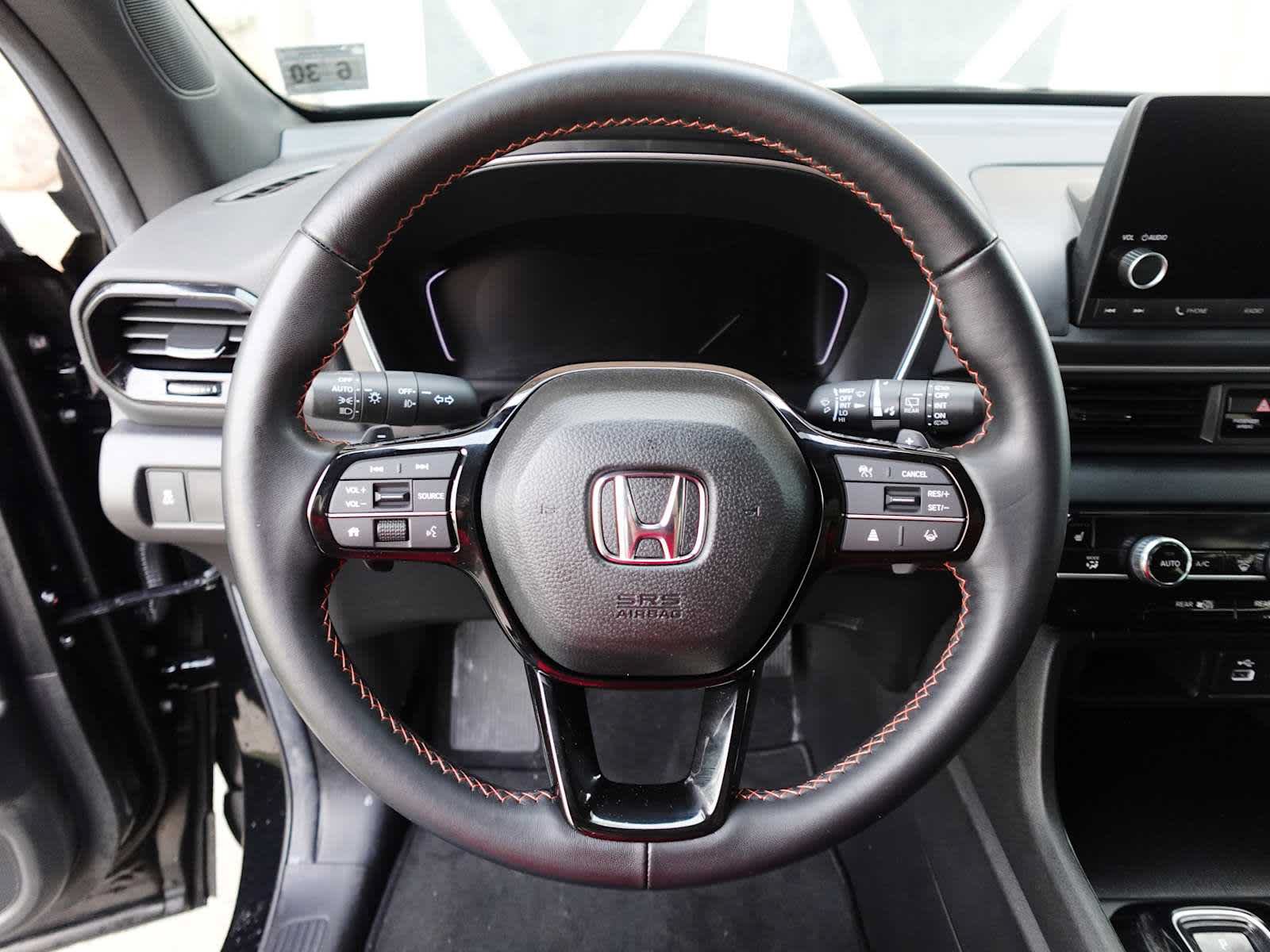 Used 2025 Honda Pilot Sport image 16