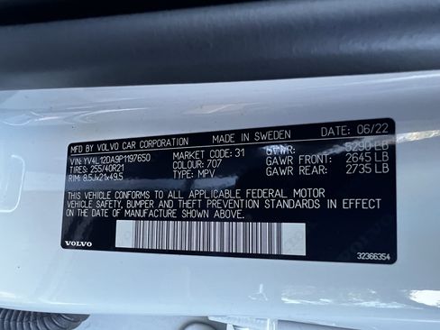 Used 2023 Volvo XC60 B5 Ultimate w/ Climate Package image 50