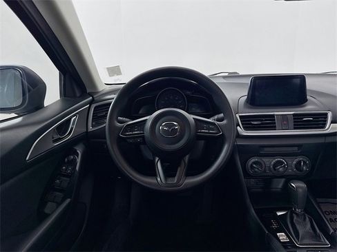 Used 2018 MAZDA MAZDA3 Sport image 22
