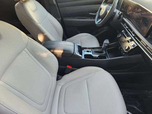 Used 2025 Hyundai Santa Cruz SEL FWD image 19