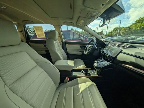 Used 2022 Honda CR-V Touring image 16
