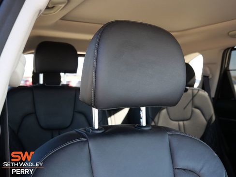 Used 2023 Kia Sorento SX Prestige image 22