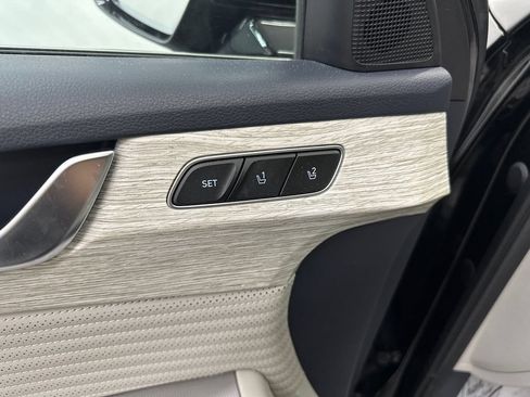 Used 2024 Hyundai Palisade Calligraphy FWD image 12