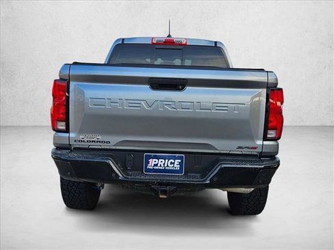 Used 2024 Chevrolet Colorado ZR2 w/ ZR2 Convenience Package III AWD/4WD image 7