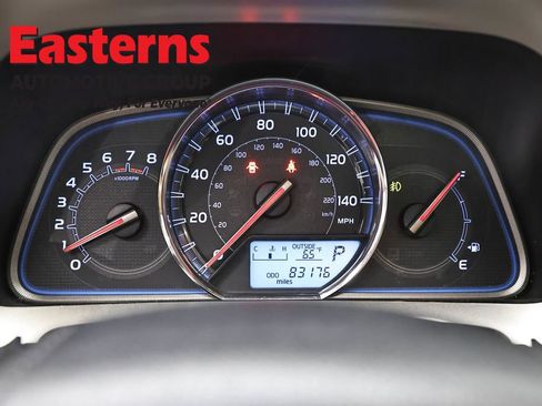 Used 2015 Toyota RAV4 Limited image 18