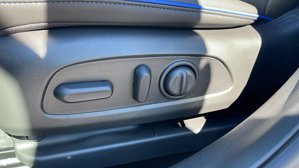 New 2026 Buick Envista Sport Touring w/ Convenience I Package FWD image 11
