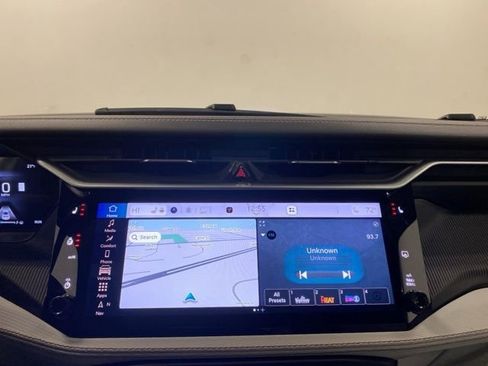 New 2026 Jeep Cherokee Overland image 12