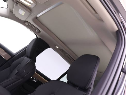 New 2026 Volvo XC90 B6 Plus w/ Protection Package Premier image 15