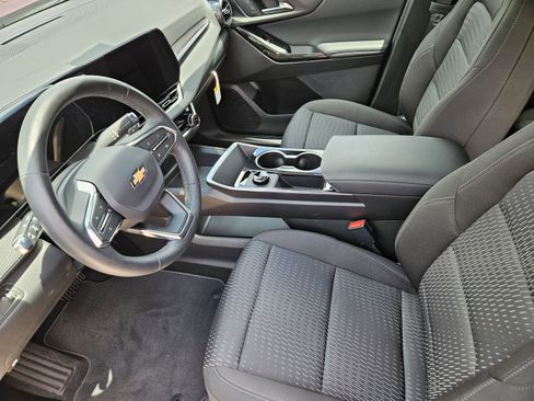 New 2026 Chevrolet Equinox LT FWD image 15