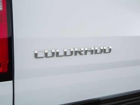 Used 2015 Chevrolet Colorado W/T RWD image 45