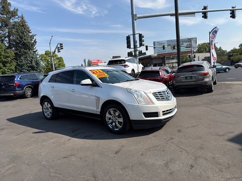 Used 2015 Cadillac SRX Luxury AWD/4WD image 10