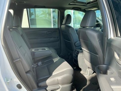 Certified 2023 Honda Passport EX-L image 17