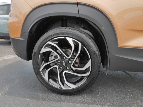 Used 2024 Chevrolet TrailBlazer RS AWD/4WD image 9