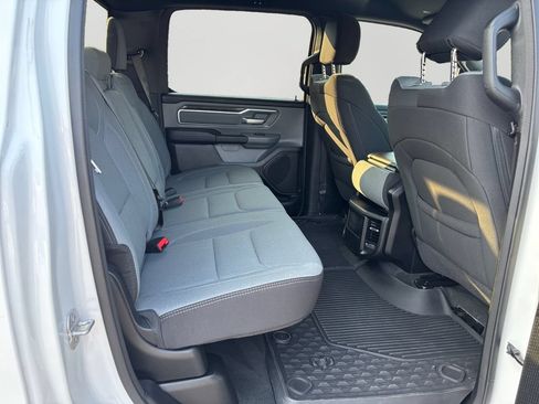 Used 2022 RAM 1500 Big Horn AWD/4WD image 13