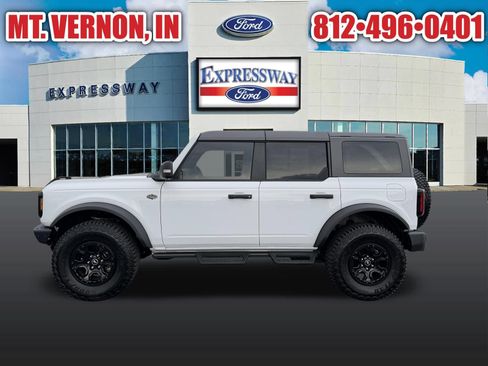 Used 2023 Ford Bronco Wildtrak AWD/4WD image 9