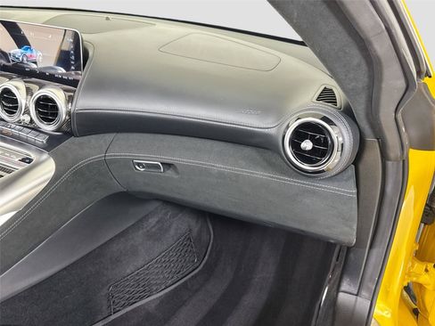 Used 2020 Mercedes-Benz AMG GT C image 29