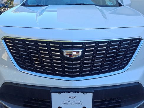 Used 2021 Cadillac XT4 Premium Luxury image 10