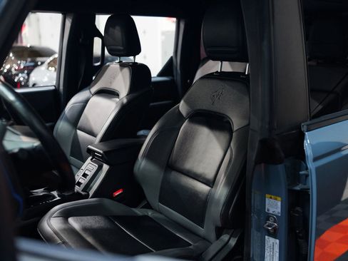 Used 2023 Ford Bronco Black Diamond w/ Sasquatch Package image 31