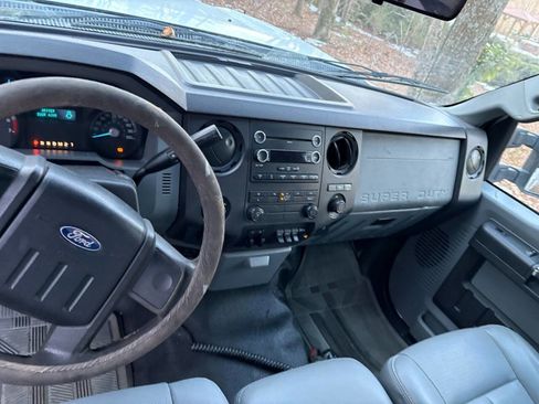 Used 2011 Ford F250 XL w/ PWR Equipment Group AWD/4WD image 12