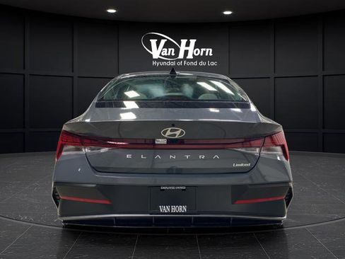 New 2026 Hyundai Elantra Limited image 4