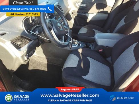 Used 2014 Jeep Cherokee Latitude w/ Comfort/Convenience Group image 9