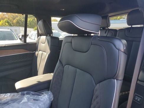 New 2025 Jeep Grand Cherokee L Summit image 14
