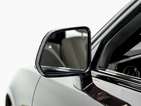 Used 2024 Rolls-Royce Ghost image 50