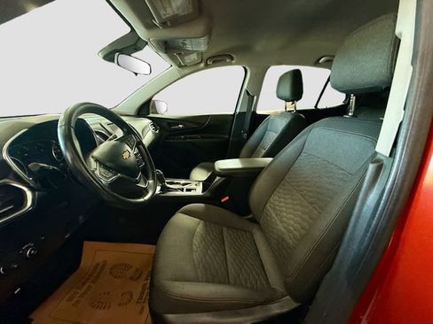 Used 2020 Chevrolet Equinox LT FWD image 21