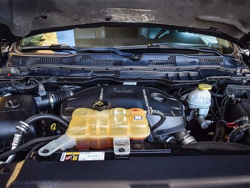 Used 2018 RAM 1500 Laramie w/ Convenience Group image 26