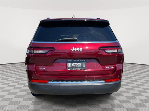 Used 2025 Jeep Grand Cherokee L Limited image 9