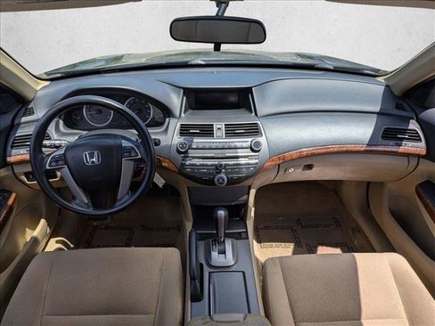 Used 2011 Honda Accord EX image 17