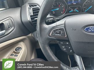 Used 2018 Ford Escape SEL w/ Ford Safe & Smart Package video 2