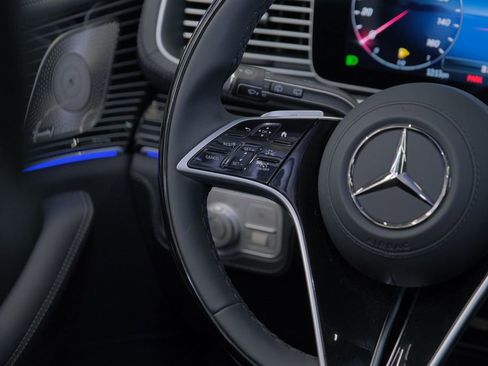 Used 2026 Mercedes-Benz Maybach GLS 600 4MATIC image 72