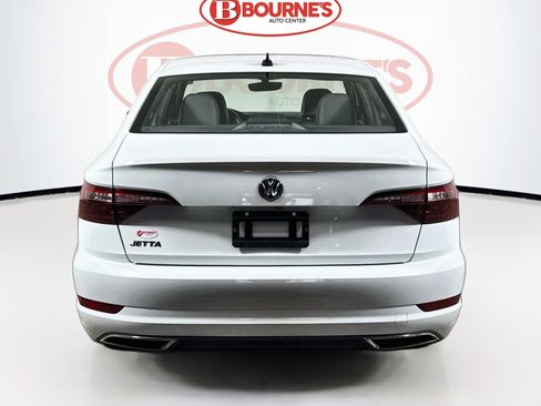 Used 2020 Volkswagen Jetta R-Line w/ R-Line Cold Weather Package FWD image 8