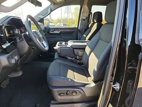 New 2026 GMC Sierra 1500 Elevation image 9