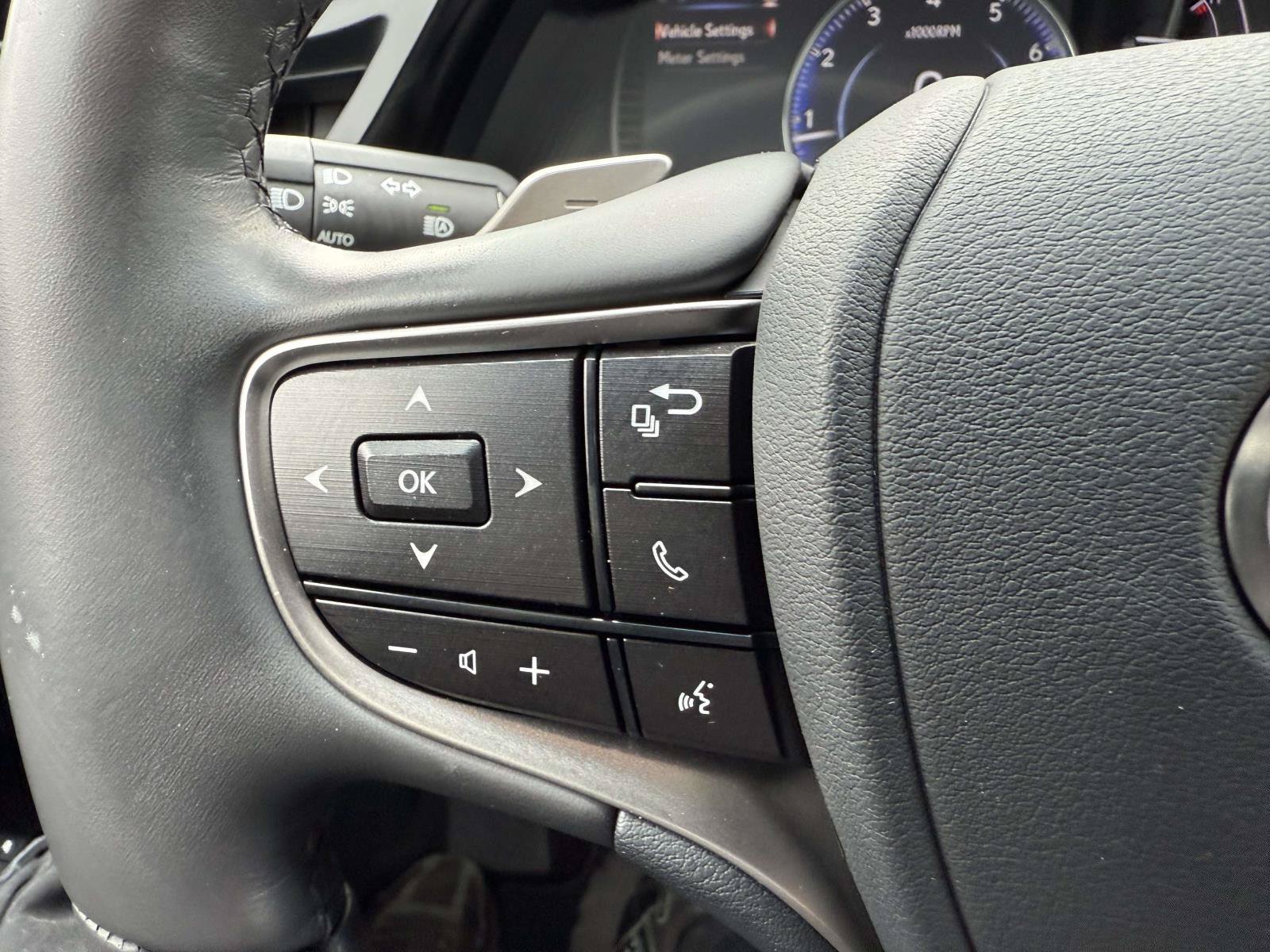 Used 2024 Lexus ES 350 Ultra Luxury w/ Accessory Package (Z2) FWD image 26
