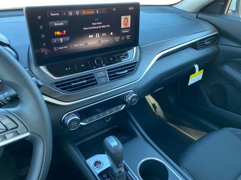 New 2025 Nissan Altima 2.5 SV w/ SV Special Edition Package image 17