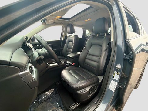 Used 2025 MAZDA CX-5 Carbon Edition image 13