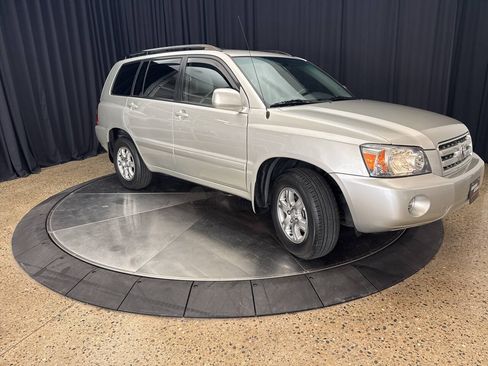 Used 2006 Toyota Highlander 4WD V6 w/ Appearance Pkg image 8