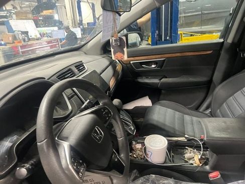 Used 2018 Honda CR-V EX image 8