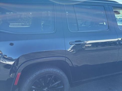 Used 2022 Jeep Grand Wagoneer Series I w/ Flexible Seating Group image 9